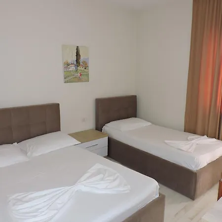La Favorita 3* Тирана