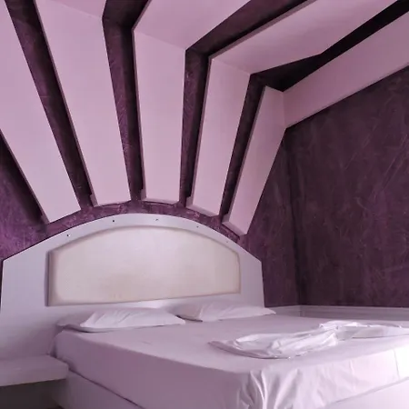 La Favorita Hotell