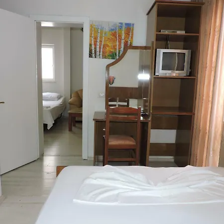 Hotell La Favorita 4*
