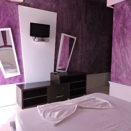 Hotell La Favorita Tirana
