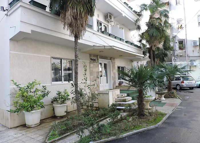 La Favorita Otel